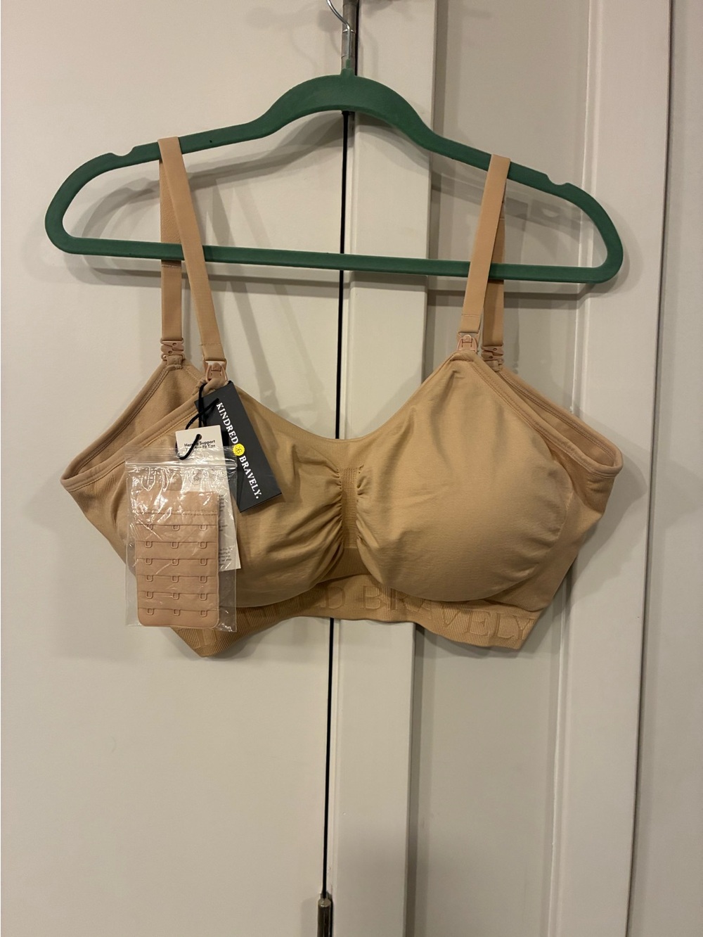 Kindred Bravely Nude Wireless Maternity/Nursing/pumping bra.